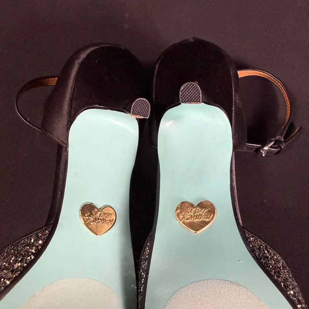 Betsey Johnson SB-RITA Black Glitter Peep Toe Kitten Heels Pumps Womens 8.5M